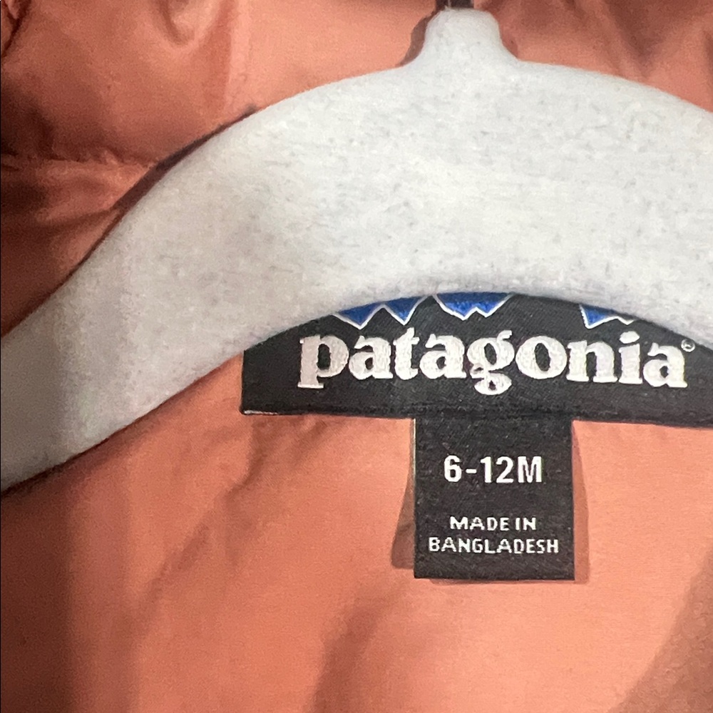 Baby Patagonia Maroon Hooded Puffer Jacket - Picture 3 of 10